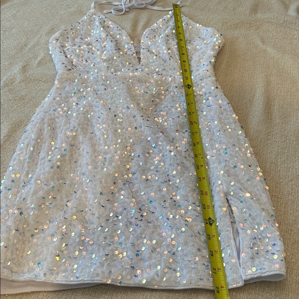 White Sequin Mini Dress Sleeveless Plunging V-Neck Mesh Yoke Back Lace Ties M - Picture 15 of 15